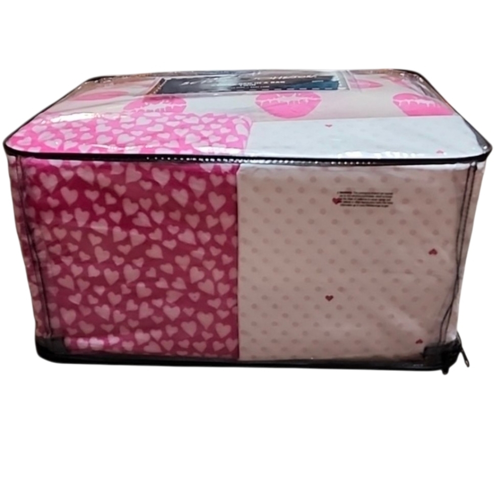 Betsey Johnson 6 Piece Bed In A Bag Pink Lip Print & Hearts Twin Bed Set NWT - Picture 11 of 16